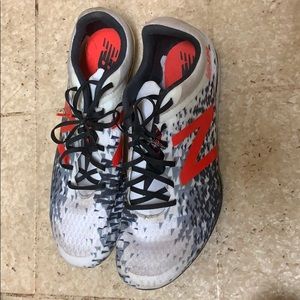 New balance track shoes for men